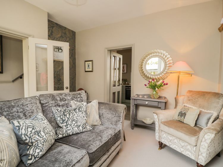 Hideaway Cottage, listing photograph 3
