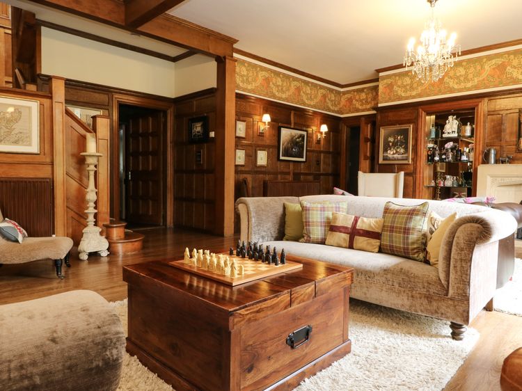 Bearnock Lodge, listing photograph 5