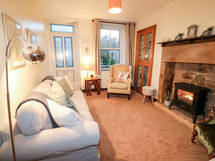 Woodbine Cottage, listing photograph 4