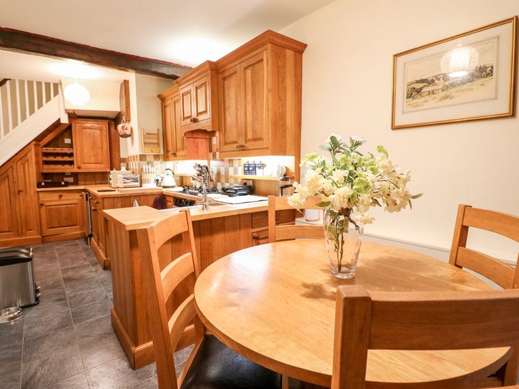 Woodbine Cottage, listing photograph 9