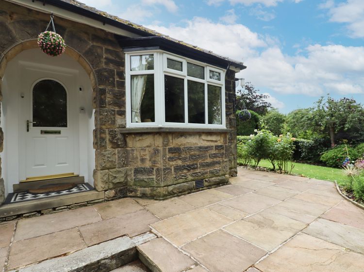 Woodlands, listing photograph 4