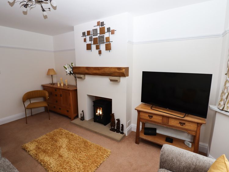 Woodlands, listing photograph 8