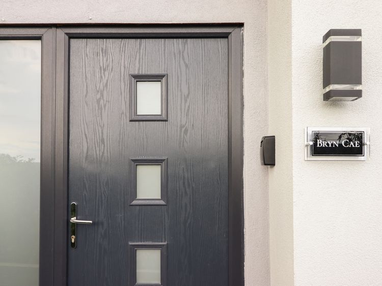 Bryn Cae, listing photograph 3