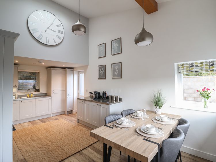 Bryn Cae, listing photograph 10