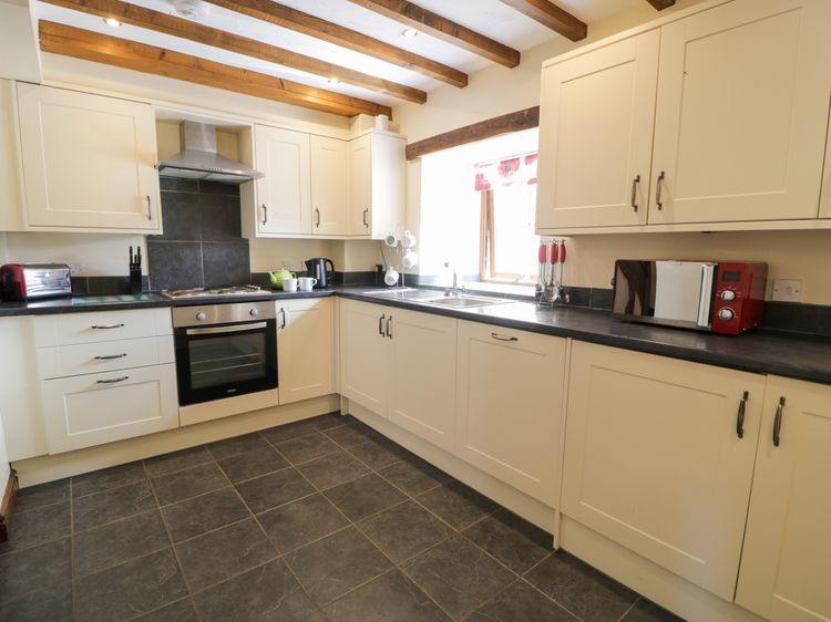 Bwthyn Y Wennol, listing photograph 12