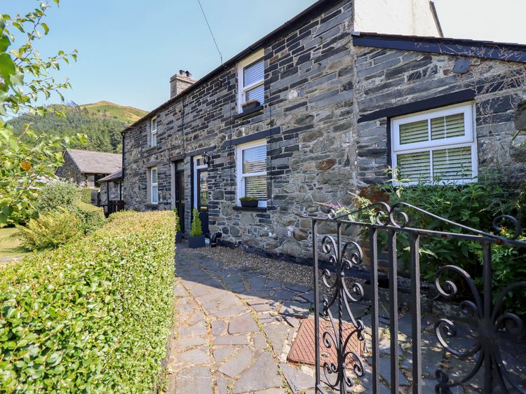 Arthur’s Cottage, listing photograph 3
