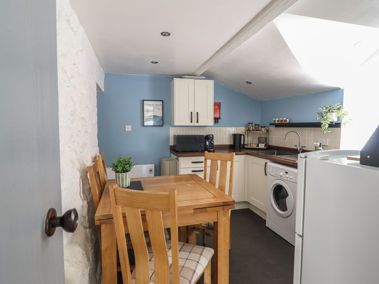 Arthur’s Cottage, listing photograph 11