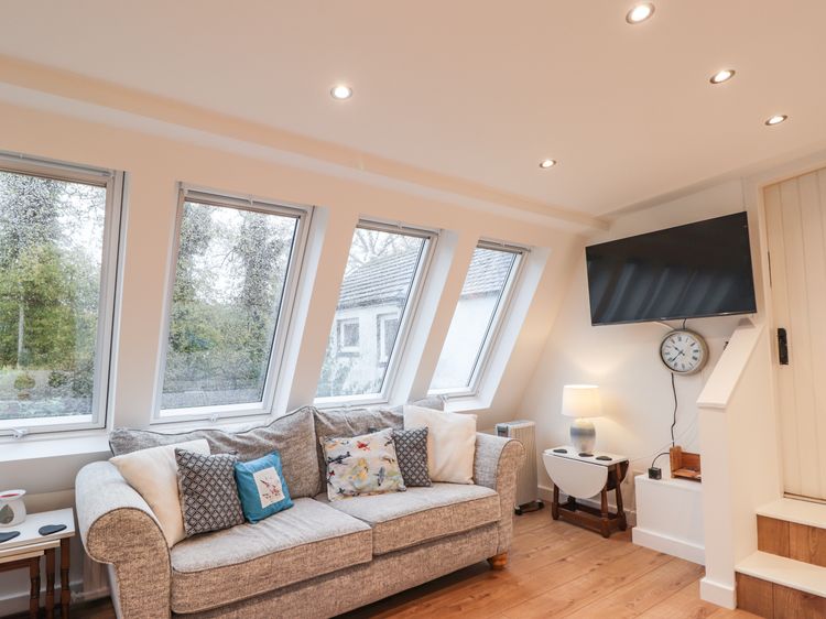 3 Dunrobin Street, listing photograph 6