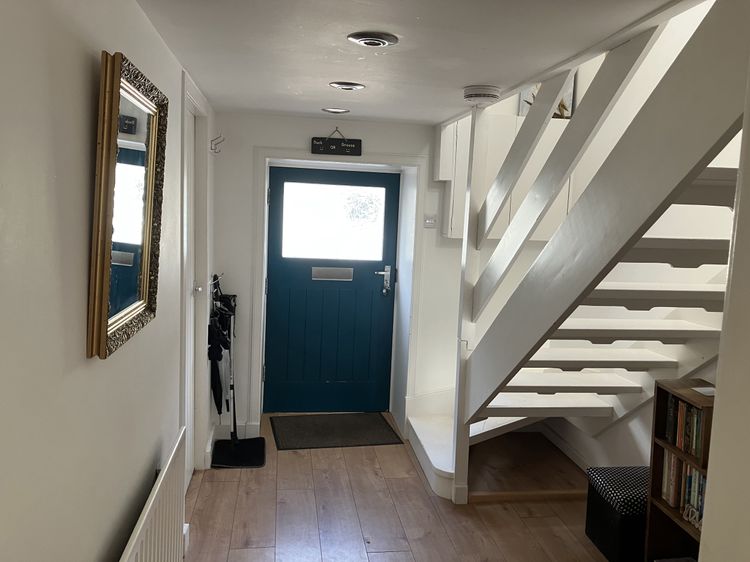 3 Dunrobin Street, listing photograph 4