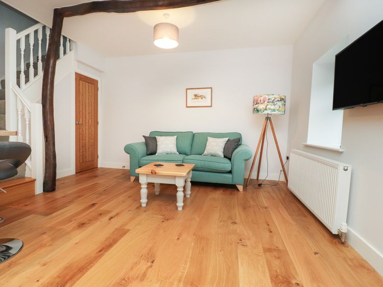 3 Hull House Cottage, listing photograph 4