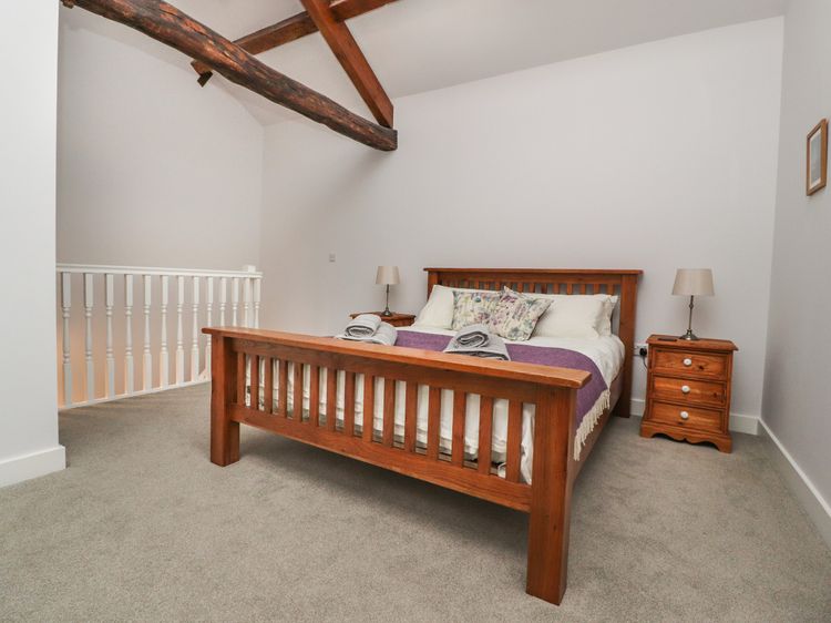 3 Hull House Cottage, listing photograph 11