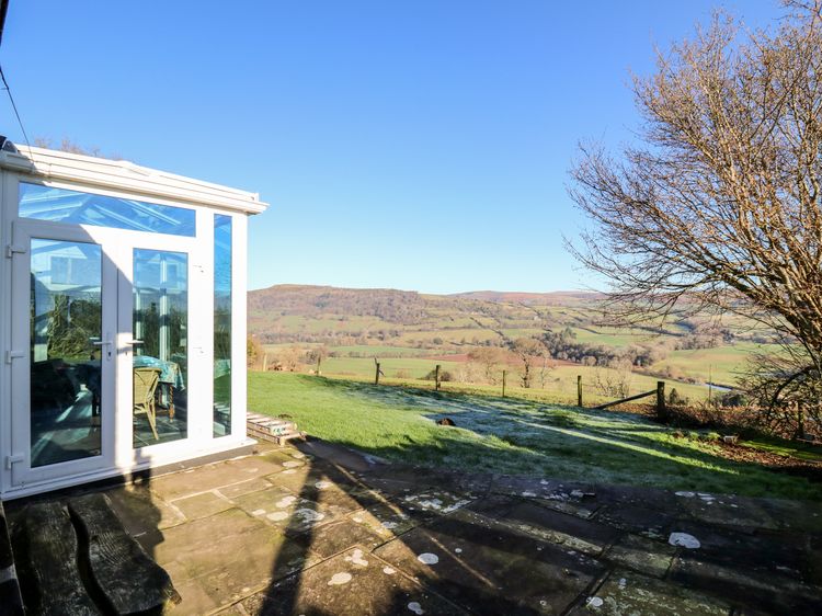Ty Twmp / Tump Cottage, listing photograph 3