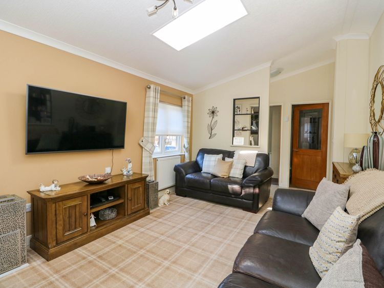 RoseGrace Lodge, listing photograph 7