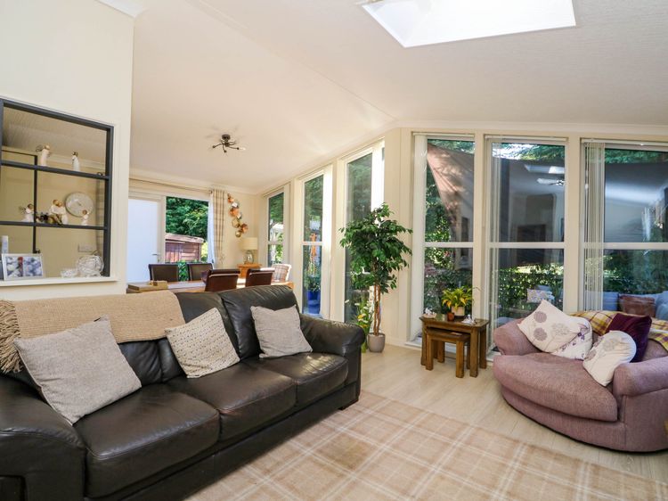 RoseGrace Lodge, listing photograph 8