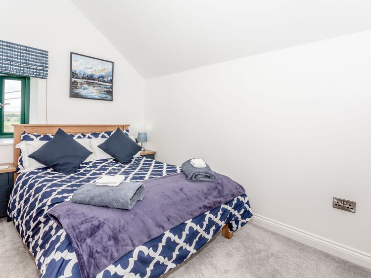 Pogles Wood Cottage, listing photograph 8