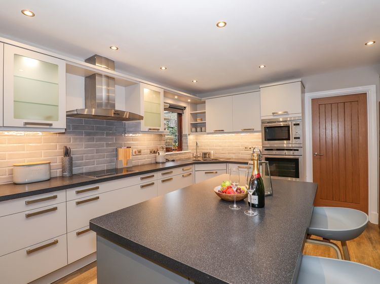 Crooklands Cottage, listing photograph 11