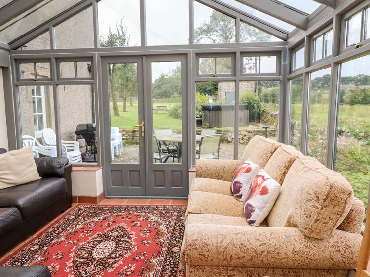 The Farmhouse, listing photograph 4