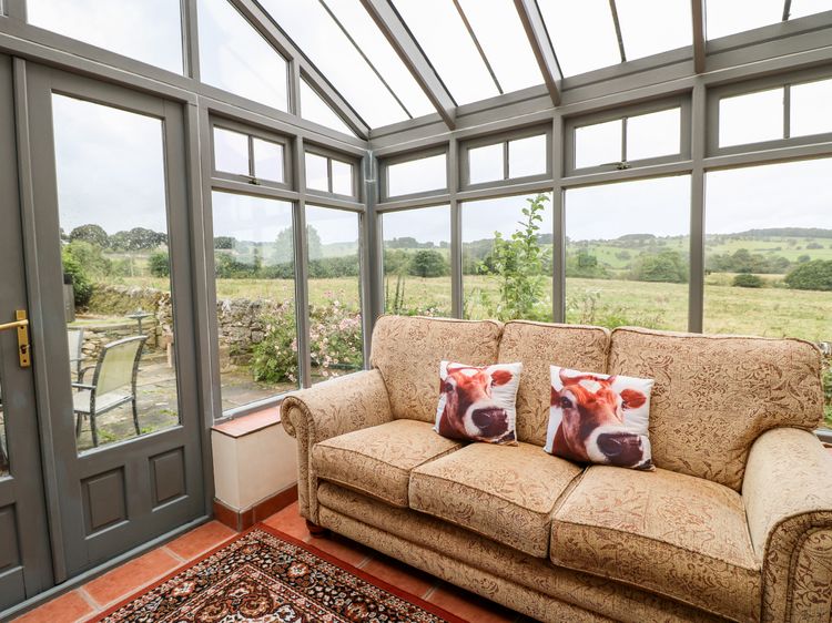The Farmhouse, listing photograph 5