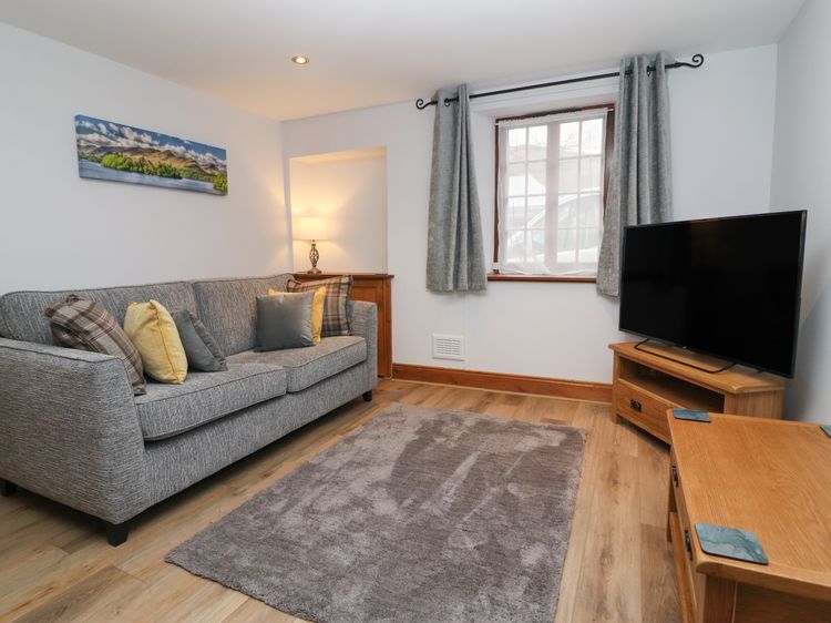 Fryston Cottage, listing photograph 3