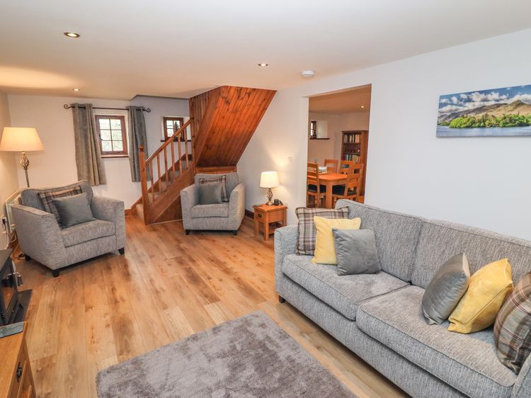 Fryston Cottage, listing photograph 5