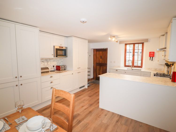 Fryston Cottage, listing photograph 9