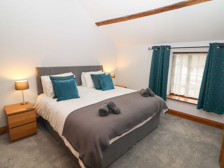 Fryston Cottage, listing photograph 12