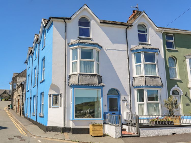 Gwynle - Criccieth, listing photograph 3