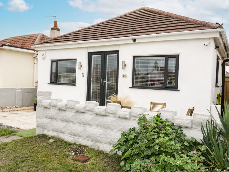 Cove House, listing photograph 2