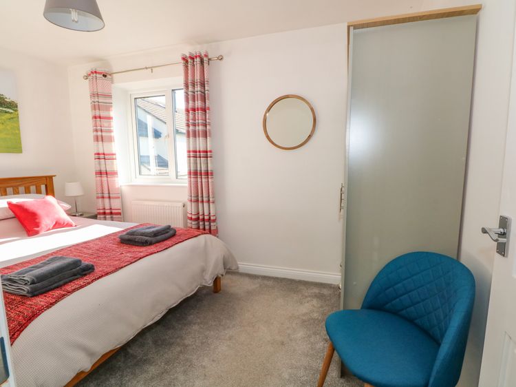6 Hunters Green Close, listing photograph 11