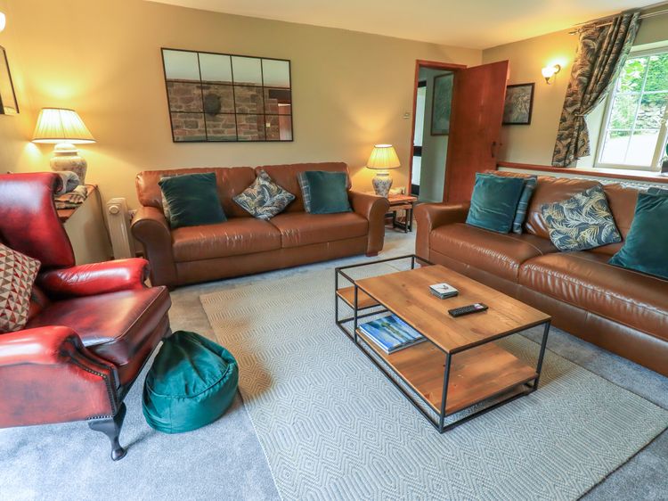 Flaska House, listing photograph 6