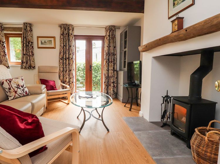 Top House, listing photograph 5