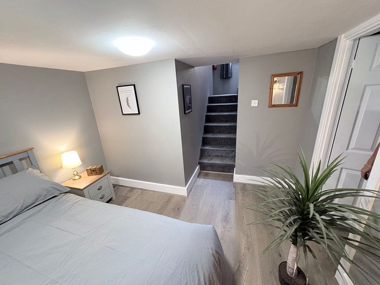 The Oaks Cottage, listing photograph 12
