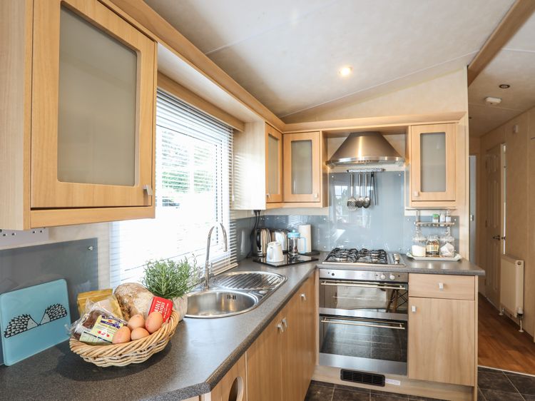 Tegfryn Bach, listing photograph 8