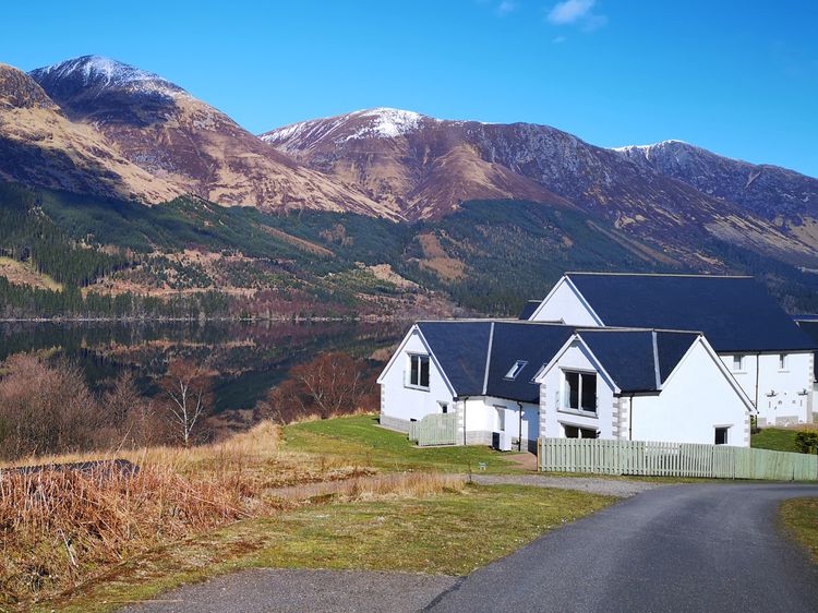 Lochside, 1 The Corries