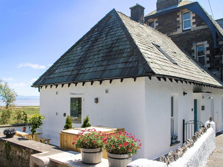Moorhurst Cottage, listing photograph 2
