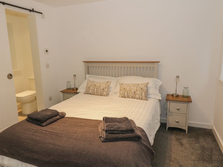 Dunaivon Cottage, listing photograph 12