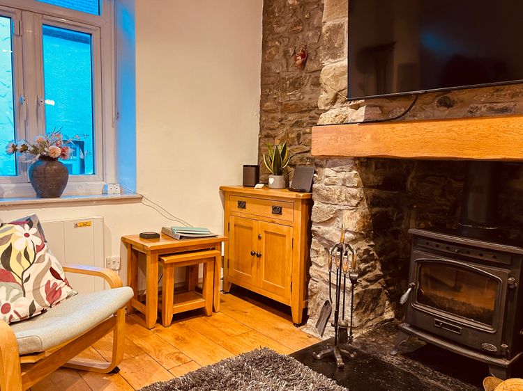 7 Watkin Street, listing photograph 4