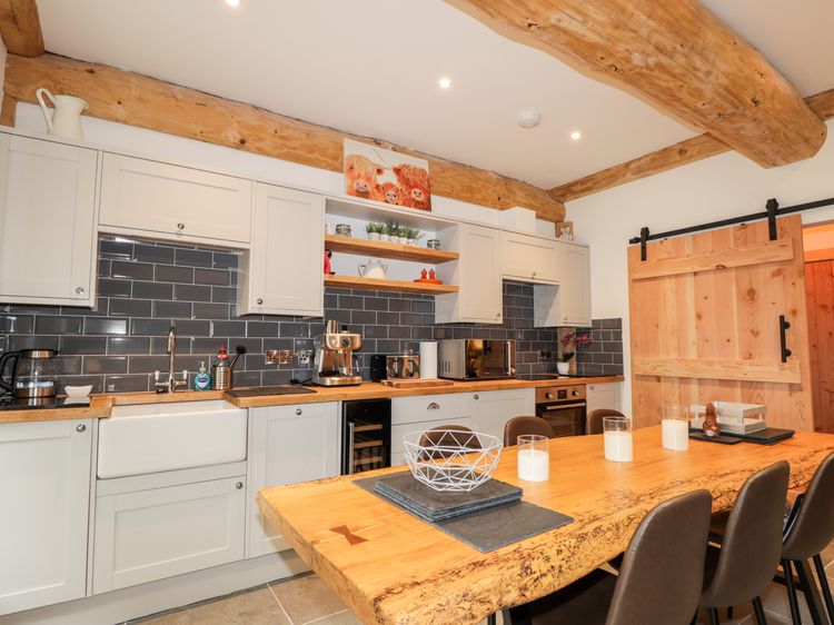 Pine Marten Lodge, listing photograph 7