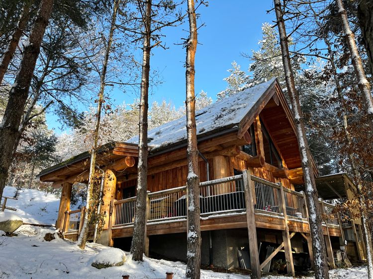 Pine Marten Lodge, listing photograph 2