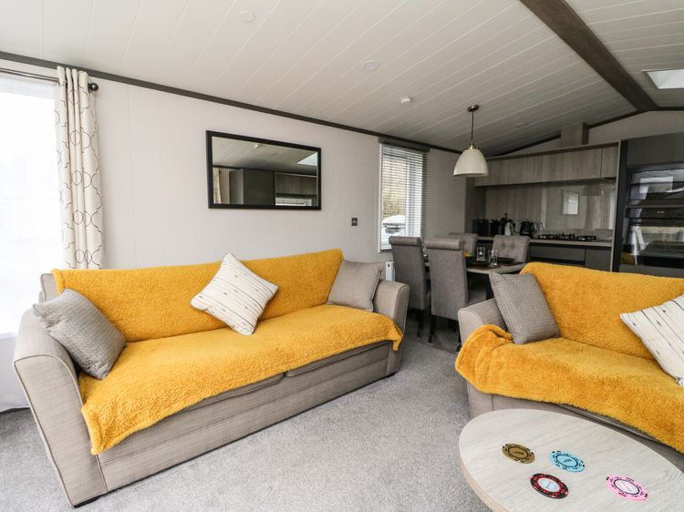 Red Kite Lodge, listing photograph 6