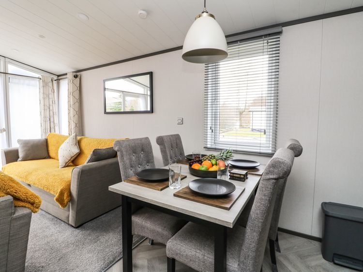 Red Kite Lodge, listing photograph 7