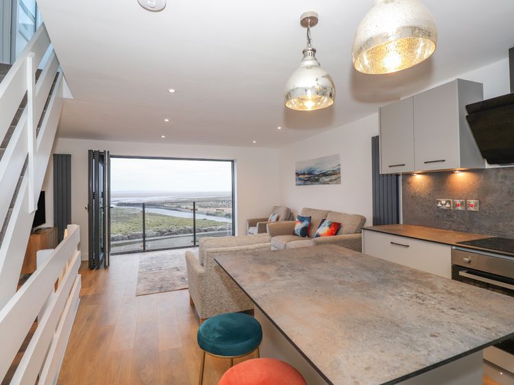 The Lookout, listing photograph 6