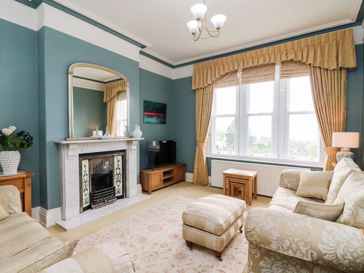Heanor House, listing photograph 5