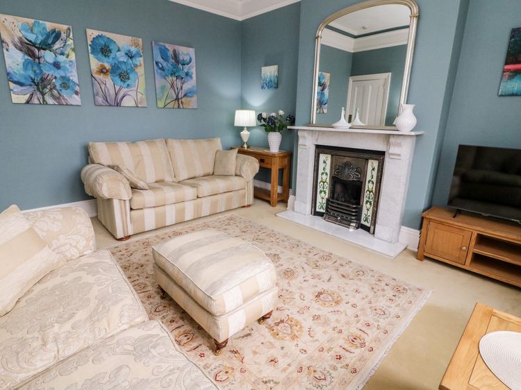 Heanor House, listing photograph 6
