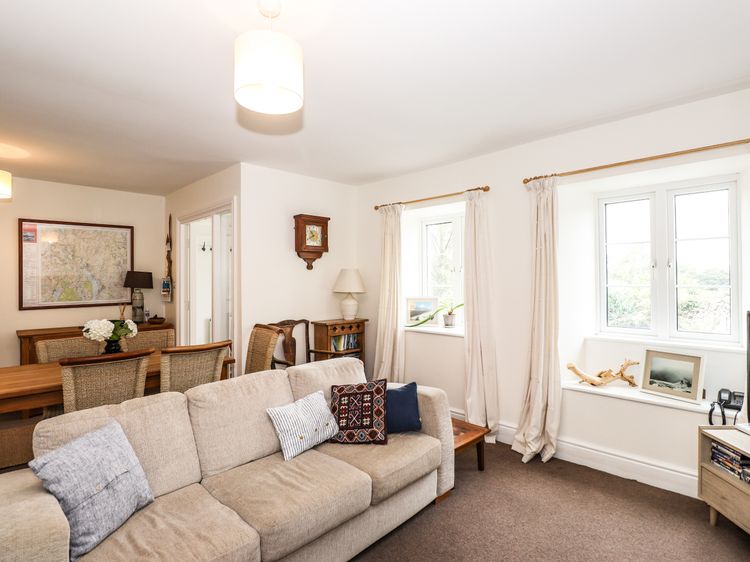 Hilber Cottage, listing photograph 3