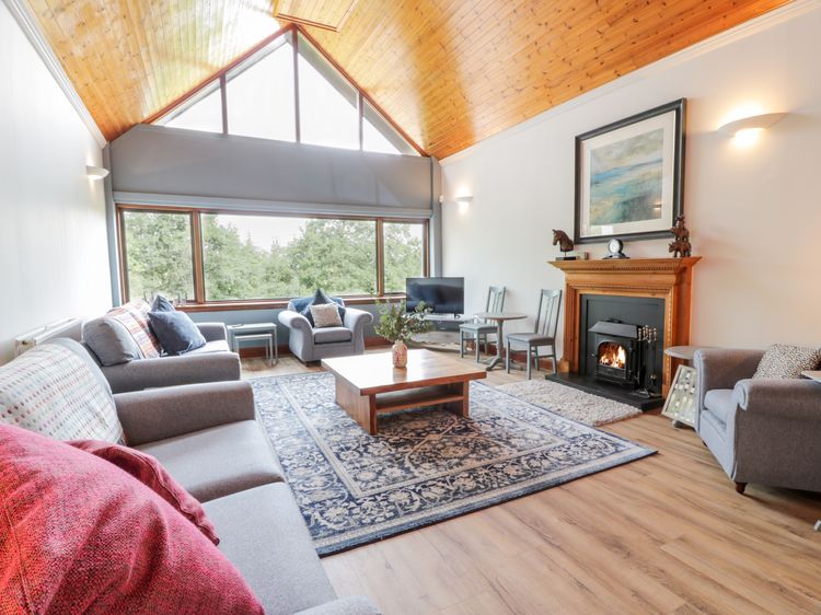 Shieldhill Farm House, listing photograph 2