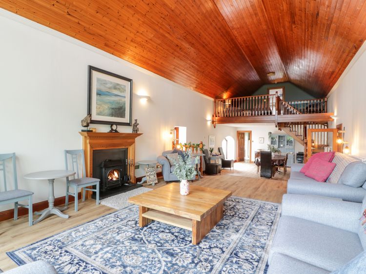 Shieldhill Farm House, listing photograph 4