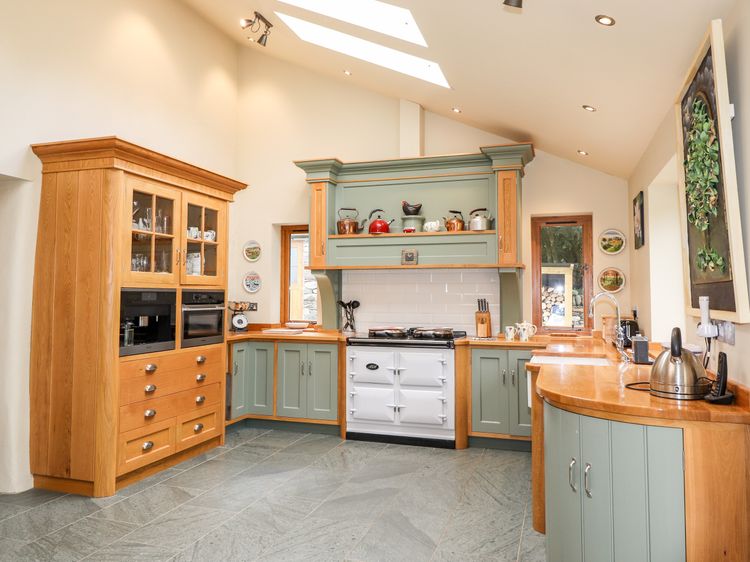 Eagle Farmhouse, listing photograph 8