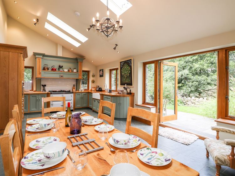 Eagle Farmhouse, listing photograph 9