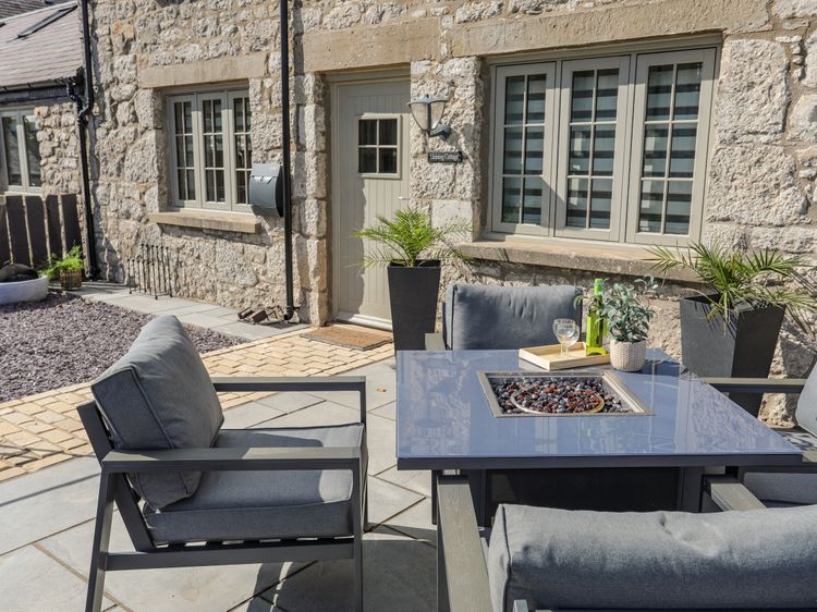 Lleiniog Cottage, listing photograph 2